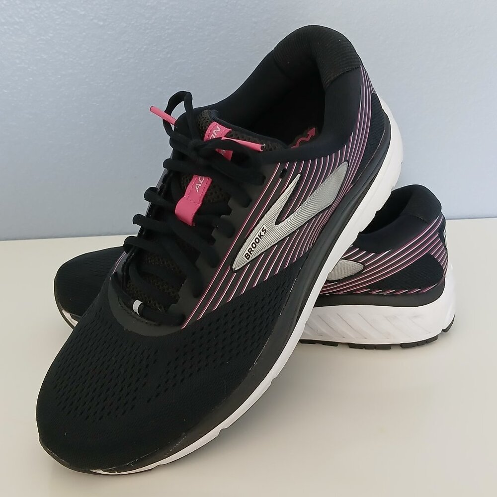 Women's Brooks Addiction 14 cushion support walking shoe Wide Size 11